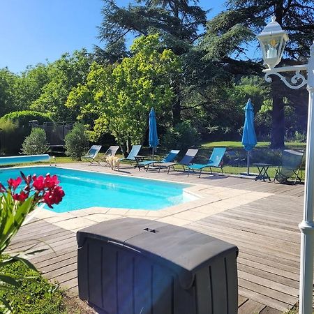 Chambres D'Hotes Le Cedre Bleu Saint-Lattier Exterior foto