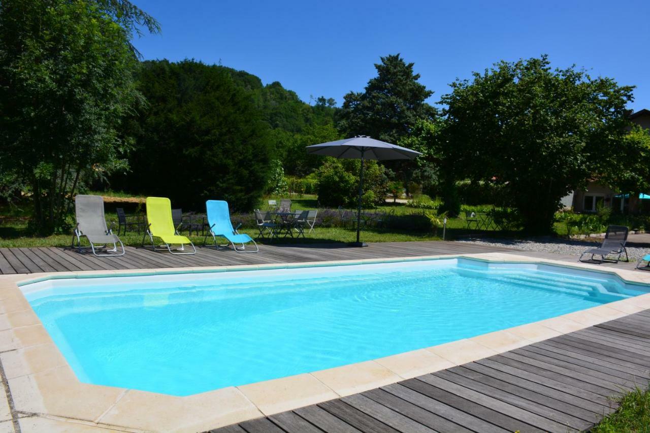 Chambres D'Hotes Le Cedre Bleu Saint-Lattier Exterior foto